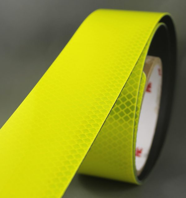 3M 4083 Fluoro Yellow Green Reflective Magnetic Stripe 50mmx1m (4)