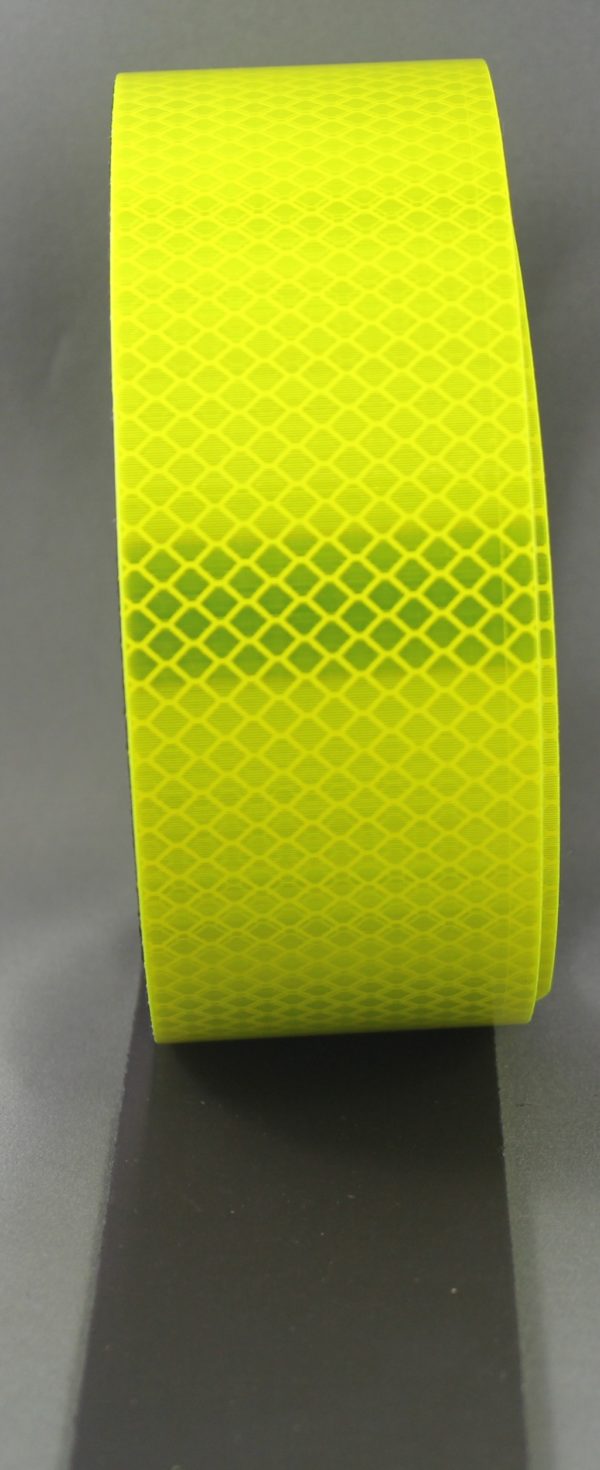 3M 4083 Fluoro Yellow Green Reflective Magnetic Stripe 50mmx1m (5)