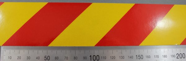 3m striped tape right yellow red class 2